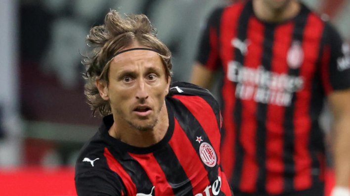 Luka Modrić donosi ključnu odluku karijere; u Milanu s nestrpljenjem čekaju njegov odgovor