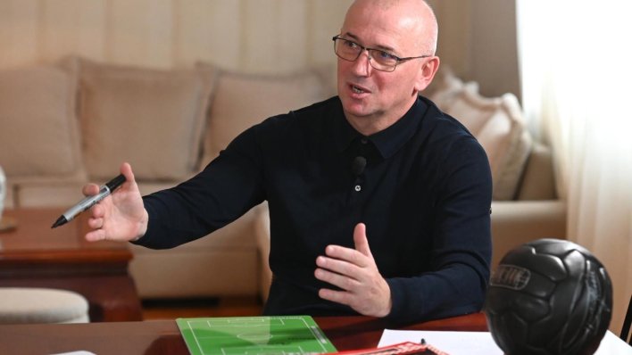 Osvojio je Europu sa Zvezdom, ali legendarnog Hrvata nikad neće zaboraviti: ‘Doživio sam infarkt, a Boka me prvi nazvao’