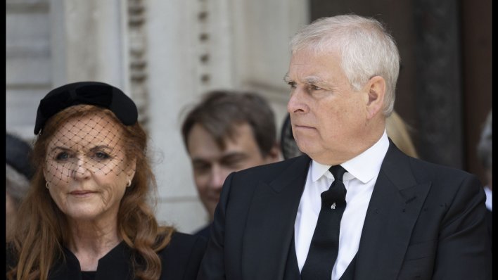 Princ Andrew pušten nakon uhićenja, izraz njegovog lica govori više od riječi