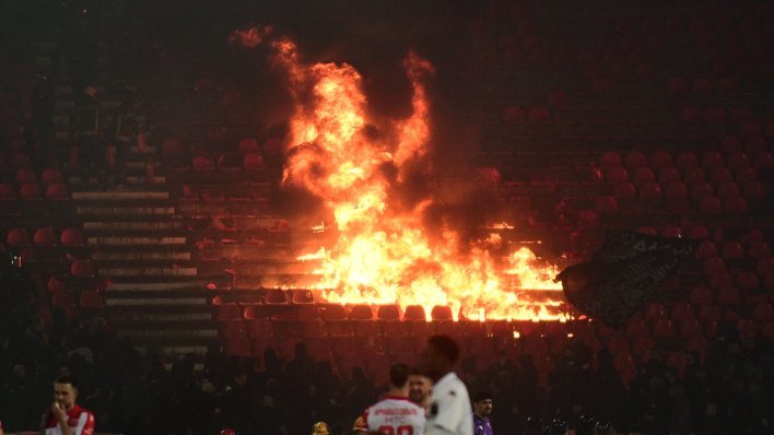 Delije zaprijetile hrvatskim navijačima na derbiju: Evo što je pisalo na transparentu