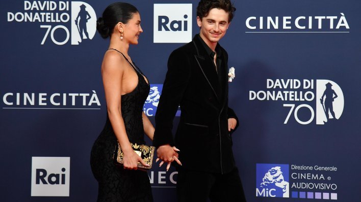 Zaljubljeni pogledi i šaputanja u publici: Timothée i Kylie ukrali pozornost na dodjeli
