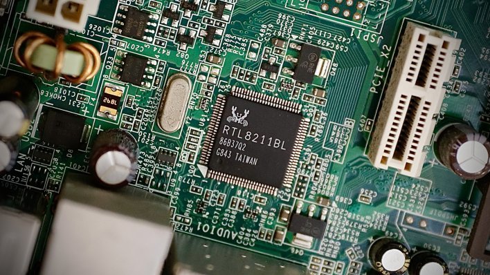 Južna Koreja ima dovoljno helija do sredine godine