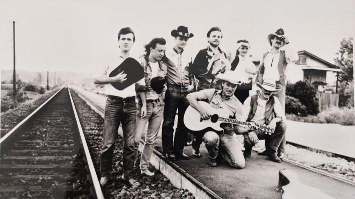 Nekad je žarila i palila s grupom Plava trava zaborava: Pogledajte kako danas izgleda pjevačica Rajka