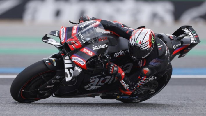 Bezzecchi iznenađujuće slavio u prvoj utrci sezone, katastrofa za braću Marquez