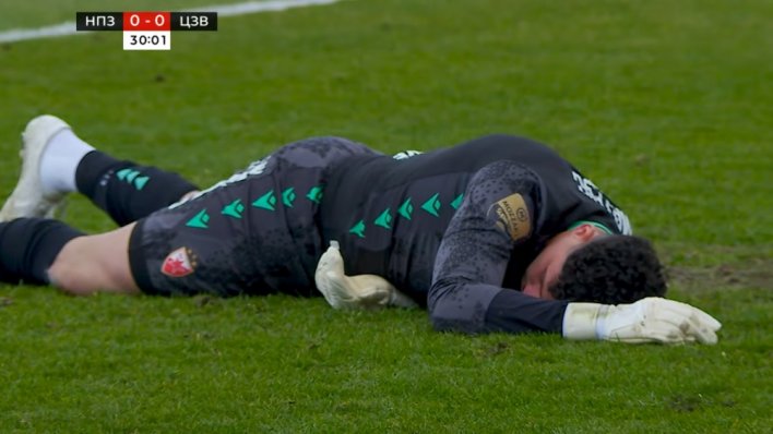 Užasne scene iz Srbije. Pogledajte kako je koljenom nokautiran golman Zvezde, završio je u bolnici