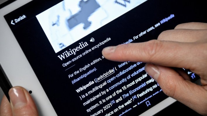 Wikipedia muku muči s halucinacijama umjetne inteligencije prilikom prijevoda