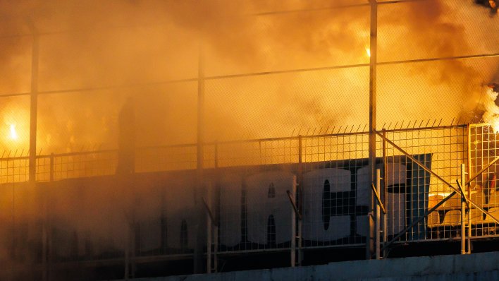 Neviđene scene u BiH! Navijače Željezničara dočekala tribina premazana svinjskom mašću, ušli tek u 40. minuti