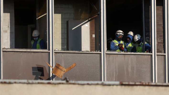FOTO Nema stajanja: Radnici radili na uklanjanju Vjesnika i u nedjelju