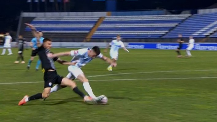 Pogledajte VAR u akciji; nakon prve reakcije Fruk zabio s 11 metara, a u drugoj - poništen gol Rukavini