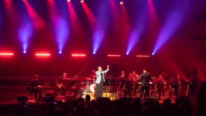 Novi album Ede Maajke donosi ambicioznu reinterpretaciju njegova autorskog rukopisa