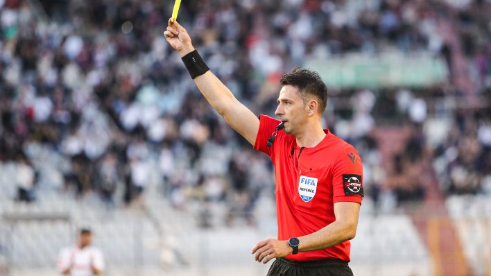 Igor Pajač sudi utakmicu osmine finala Konferencijske lige