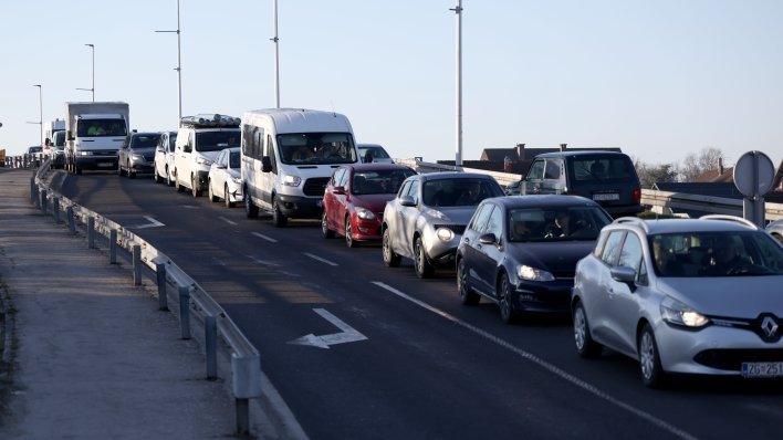 Možemo li isto očekivati u Hrvatskoj? Države mole građane da se ostave automobila