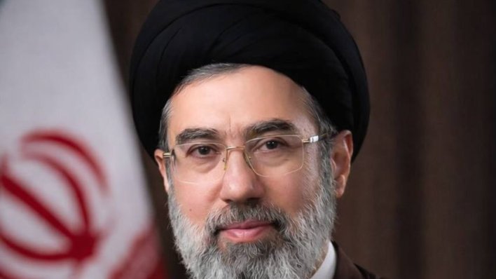 Hamenei: Nema mira dok se SAD i Izrael ne bace na koljena
