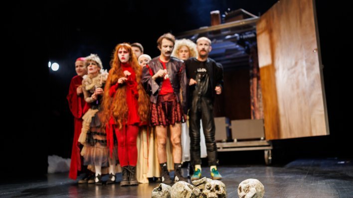 'Carmina Burana' u Gavelli: Tko preživi ovaj groteskni politički kabaret, spalit će ga nova inkvizicija