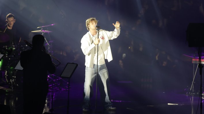 Jakov Jozinović je napunio spornu dvoranu u Novom Sadu, publika oduševljena