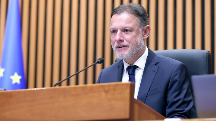 U Saboru žustra rasprava o projektilima: 'Imamo ozbiljnu situaciju, a vi je pretvarate u cirkus'