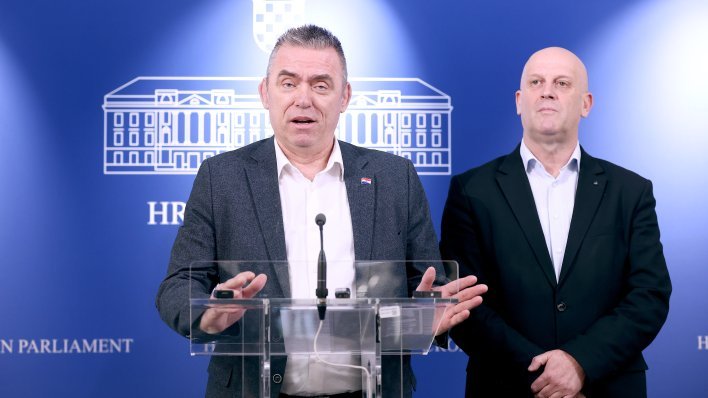 Mlinarić o srbijanskim raketama: 'Vučić pokazuje neke mišiće, a zapravo prijeti ni s čim'