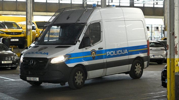 Nova velika akcija Uskoka i policije, među uhićenima odvjetnica i sin predsjednice Općinskog suda