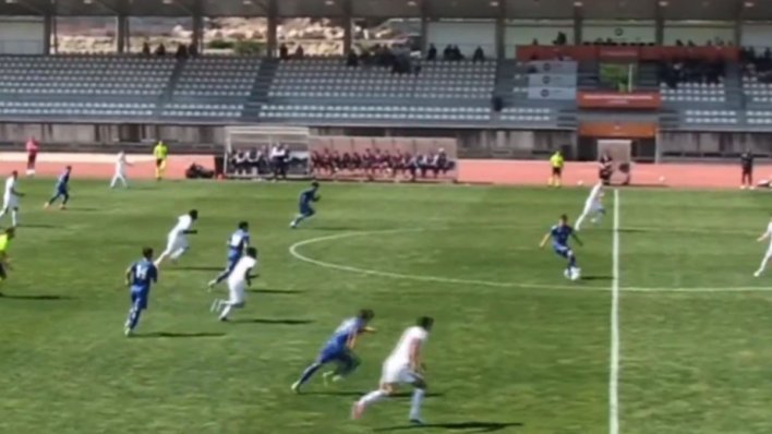 Srbi zabili nevjerojatan gol Englezima. Pogledajte majstoriju mladog napadača s centra