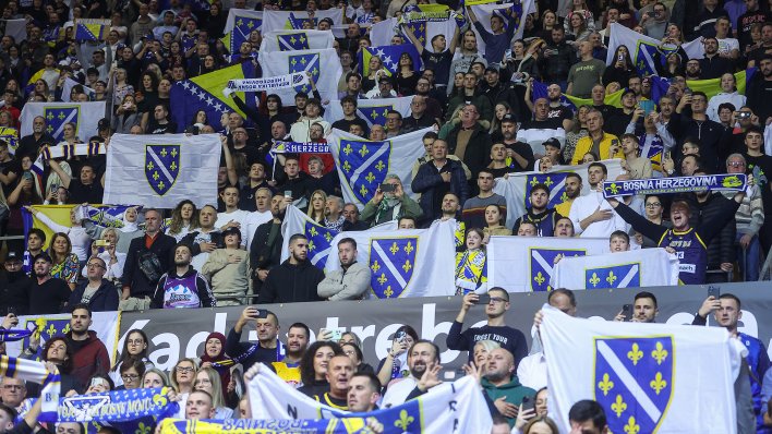 Pogledajte kako su navijači BiH 'zauzeli' Cardiff prije važne utakmice za SP