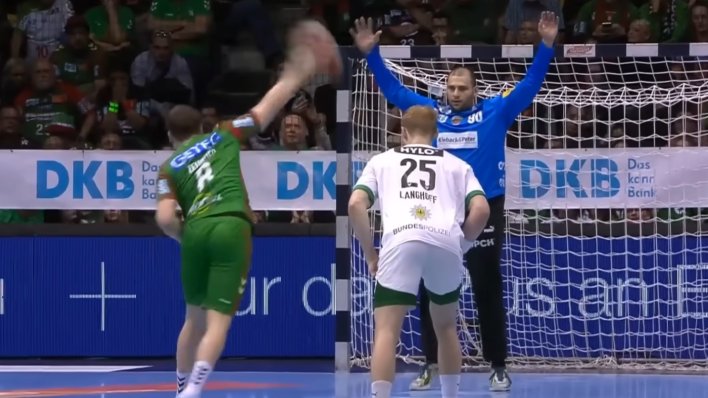 Pa je li ovo moguće? Pogledajte čudesnih pet obranjenih sedmeraca srpskoga golmana. Izludio je protivnike