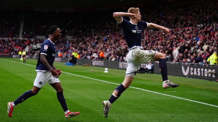 Ma, tko je to na pragu Premier lige? Najveći engleski huligani stigli do prevažne pobjede i skočili na drugo mjesto