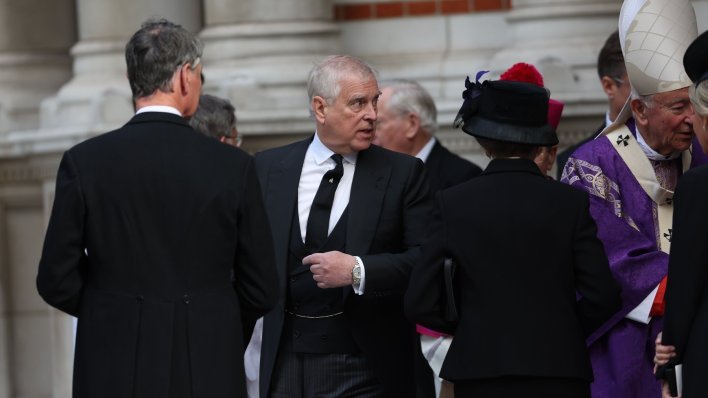 Svi bruje o tajnom sastanku: Princa Andrewa iznenadio gost, a razlog posjeta nije nimalo bezazlen