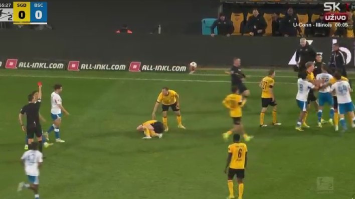 Pogledajte kako je bivši igrač Dinama i Hajduka dobio crveni karton, suparnici poludjeli