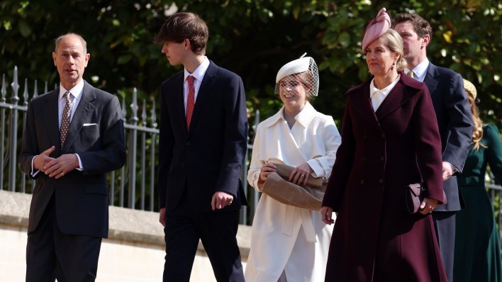 Uskršnja drama u Sandringhamu: Bivši princ Andrew prisilio brata na nevjerojatan potez