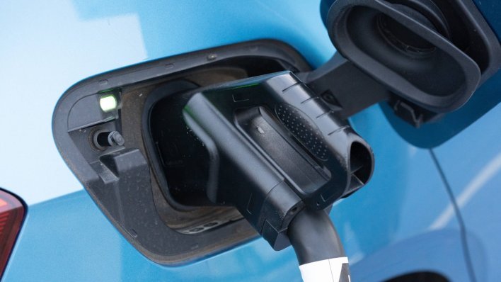 Umjetna inteligencija mogla bi riješiti jedan od najvećih problema električnih automobila