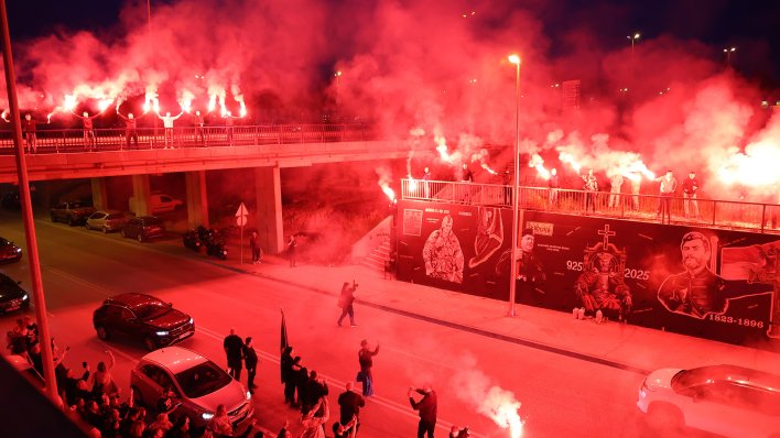Bakljada Torcide i HOS-a na splitskom Lovrincu