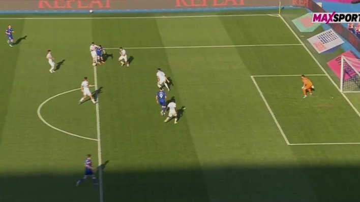 Dinamovci u nevjerici da ovo nije penal: Pogledajte situaciju zbog koje su poludjeli na suca