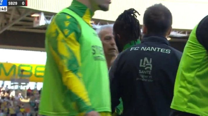 Podivljalog Vahu odvajali od suca: 'Dođi ovdje i reci mi u lice'