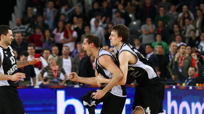 NEVJEROJATAN TRENUTAK