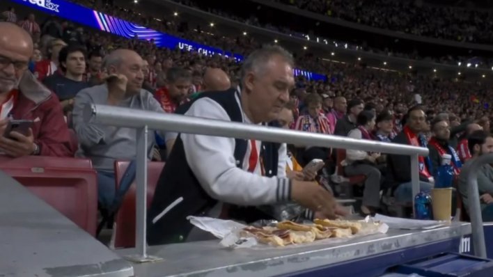 Nitko ne priča o Atleticu i Arsenalu: Pogledajte zbog čega je ovaj čovjek postao viralni hit