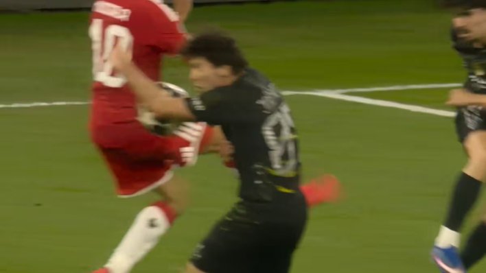 Bayern tražio penal i crveni karton, ali sudački ekspert tvrdi: Sudac je bio u pravu