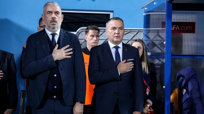 SREĆA U HNS-U
