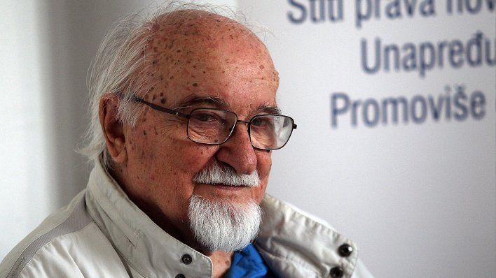 Umro čuveni politički karakaturist Predrag Koraksić Corax
