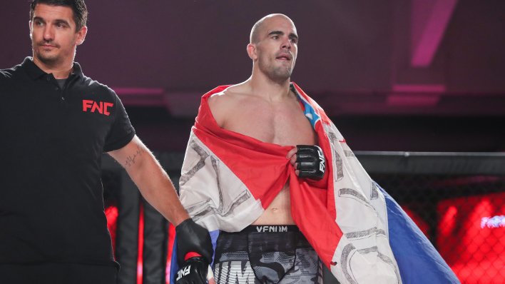 Hrvatski borac preživio kaos u prvoj rundi pa prvi put slavio u UFC-u