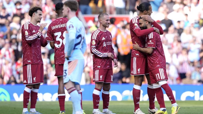Anfield se oprostio od dvojice velikana: Salah i Robertson prošli kroz špalir legendi