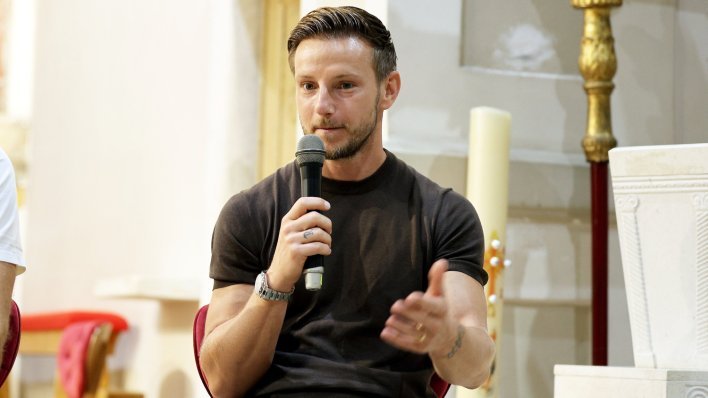 Rakitić poslao poruku Edinu Džeki: Moraš to napraviti