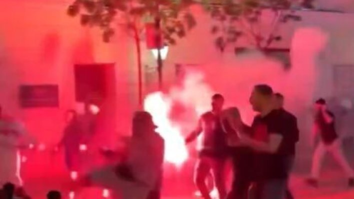 Pogledajte veliku tučnjavu u Budimpešti uoči finala Lige prvaka: Lete baklje, šake i stolice