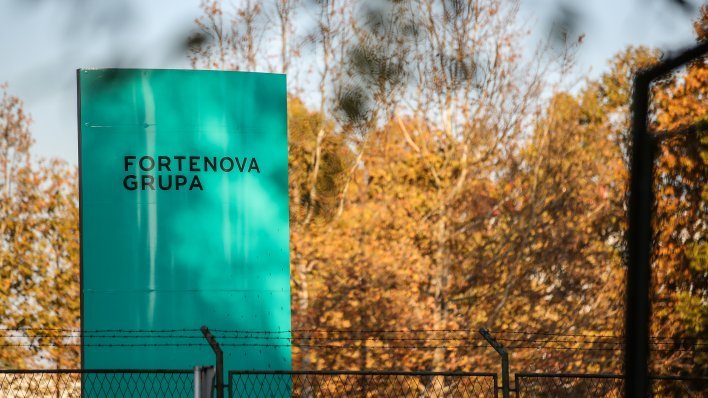 POTPISAN UGOVOR