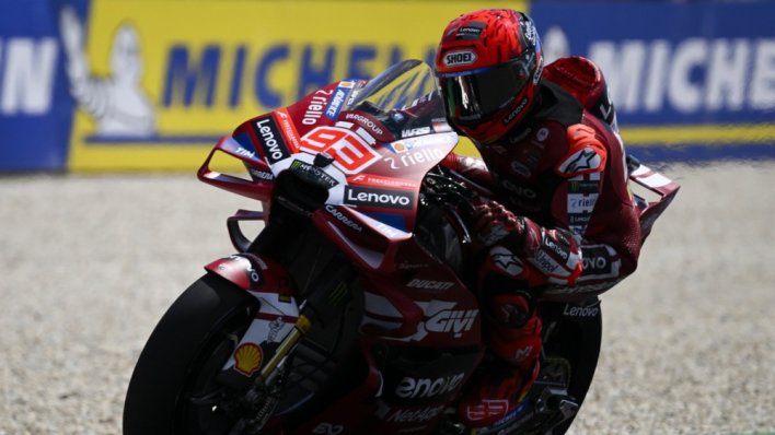 Marc Marquez dojurio do povijesne 100. pobjede, ali utrku je zasjenila teška nesreća na startu