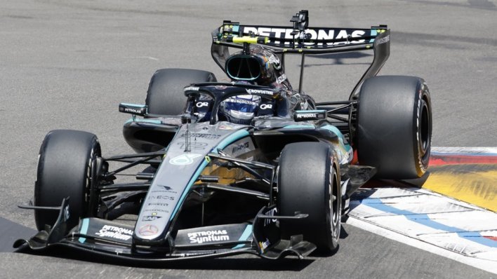 Antonelli slavio u kaotičnoj utrci, Leclerc se zabio u ogradu, Verstappen odustao na startu