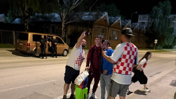 Velika gesta: Ante Budimir nakon utakmice pronašao vremena za sve navijače