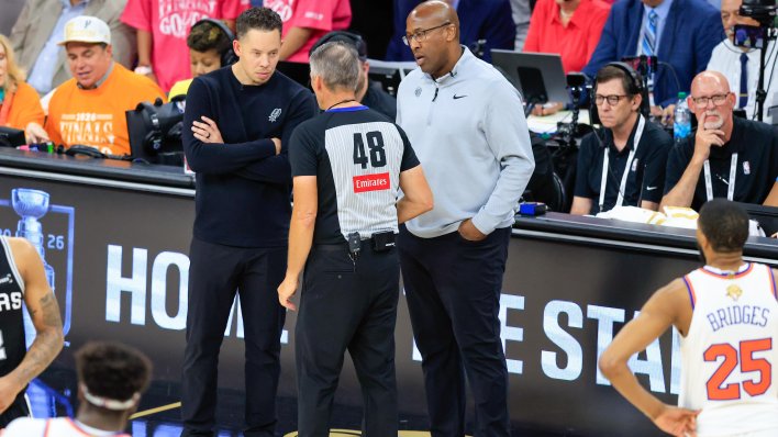 Mike Brown nakon poraza žestoko udario po sucima: 'Nikad nisam mislio da ću ovo reći'