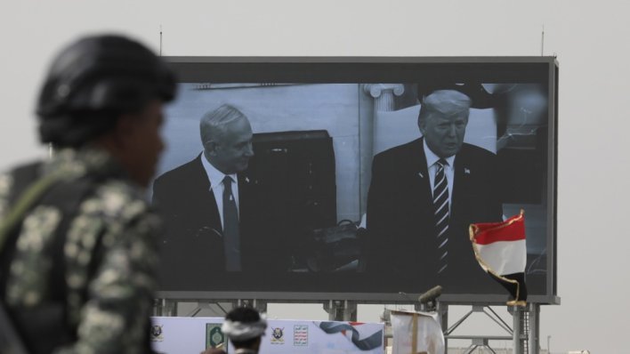 Trump je nadomak dogovora s Iranom, ali jedan čovjek mogao bi mu pokvariti plan