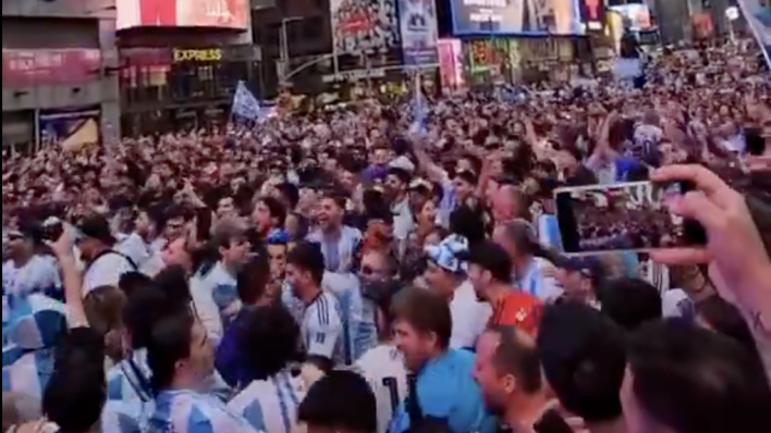 Pogledajte ludi video argentinskih navijača: Okupirali su New York