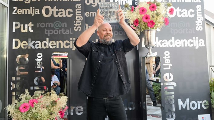 Boris Dežulović dobitnik tportalove književne nagrade: Fascinantan roman koji nadilazi sva očekivanja